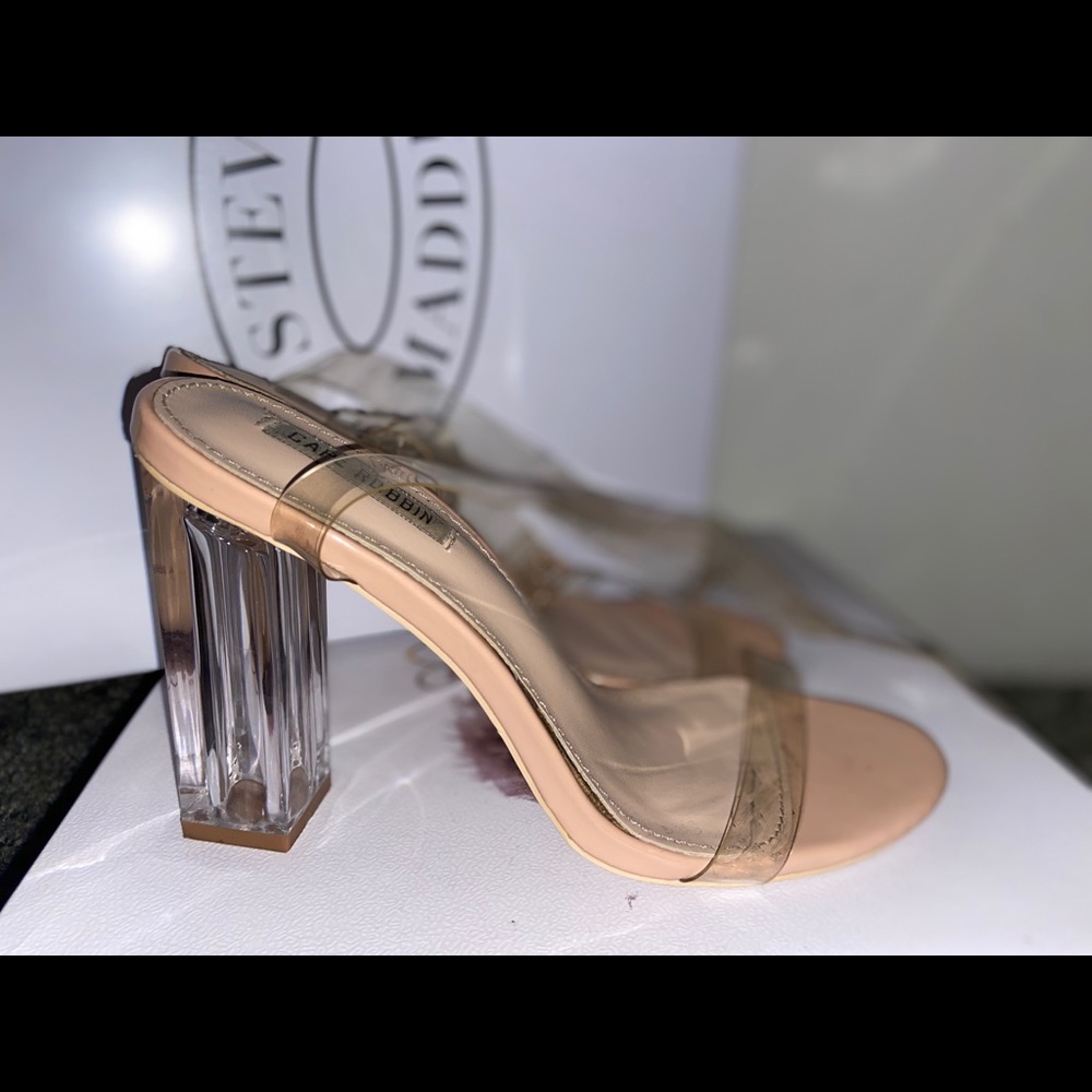 Cape robin clear heels